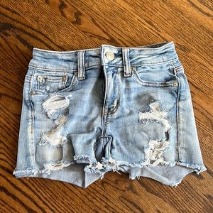 Light wash. American eagle in great condition. Jean shorts.